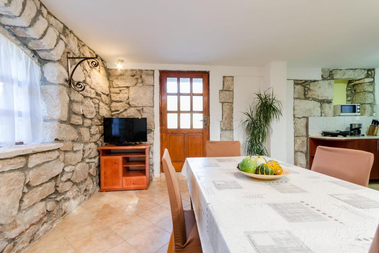 Apartment Josip Пломин Экстерьер фото