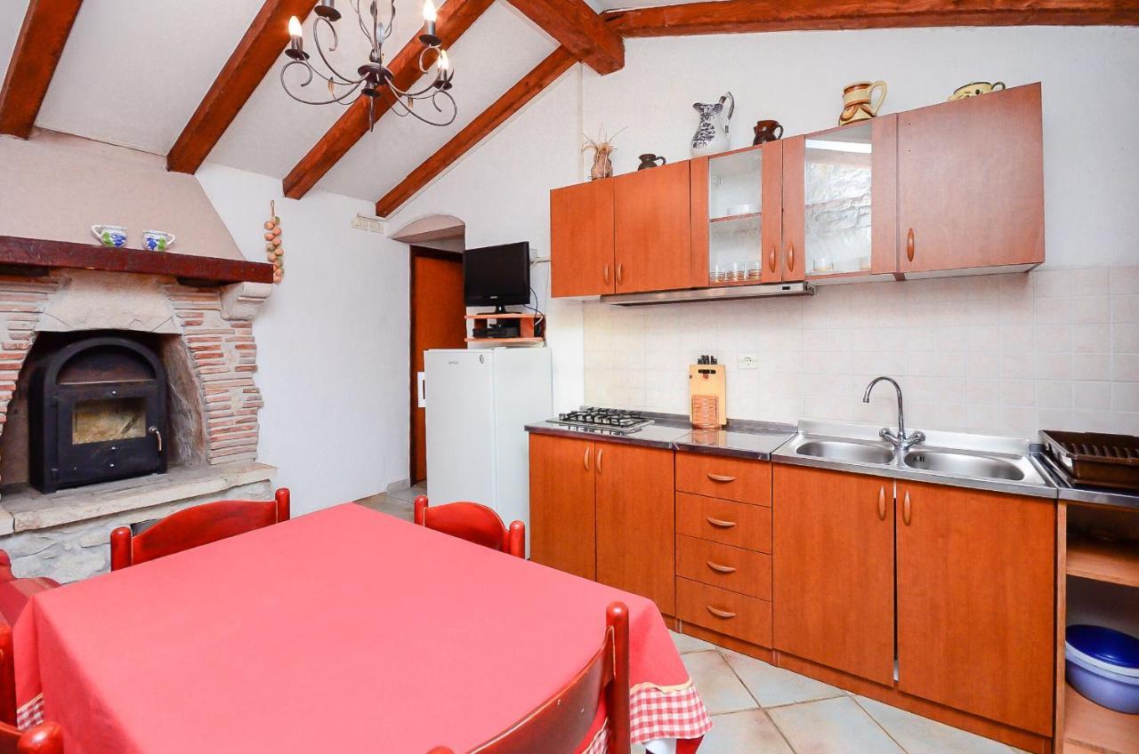 Apartment Josip Пломин Экстерьер фото